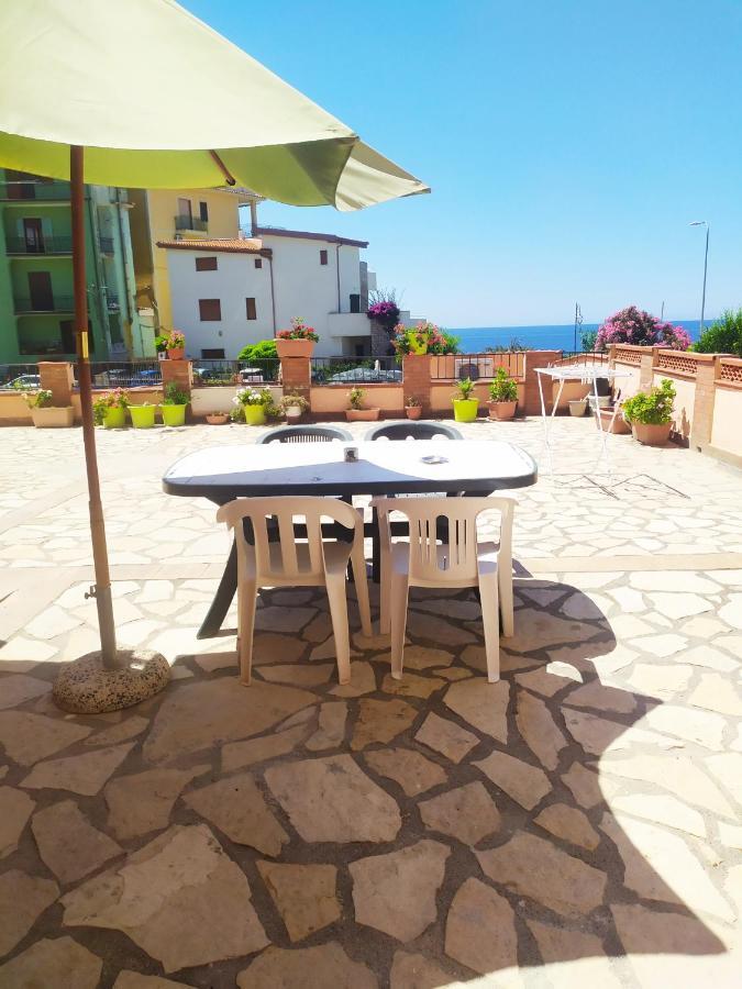 מלון מרינה די קמרוטה La Terrazza Sul Mare מראה חיצוני תמונה